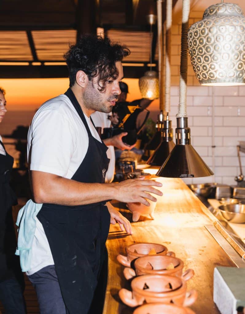 Chef gilberto briceño providing an exclusive private chef at home service.